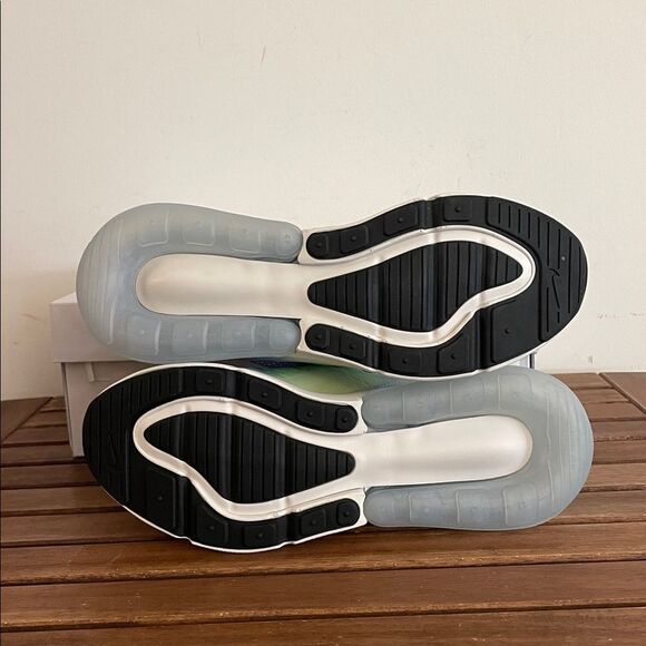 Nike Air Max 270 Aluminum/Metallic Silver US Women Sz 8.5/UK 6/EU 40(IB7937-468) - Picture 9 of 12